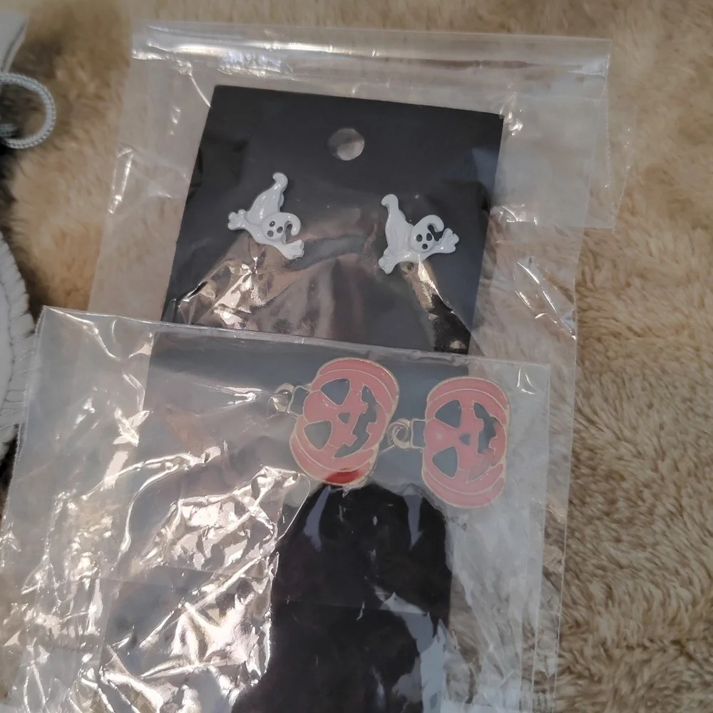 Earring Bundle - Picture 2 of 5